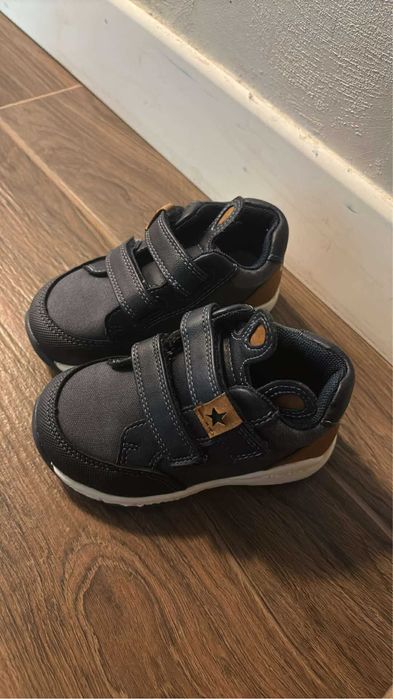 Детски маратонки и сандали