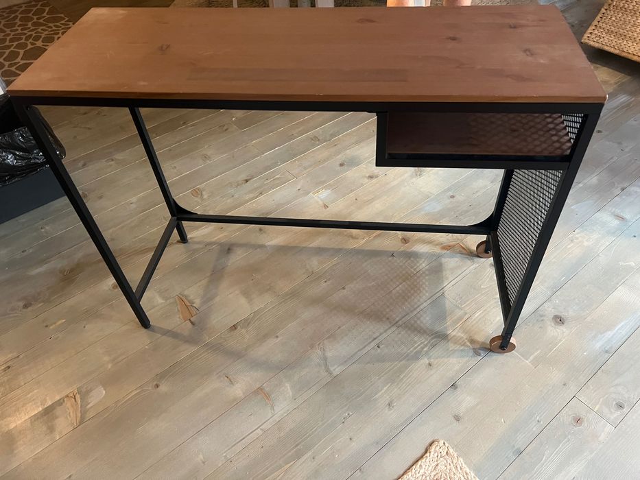 Birou Ikea Fjalbo