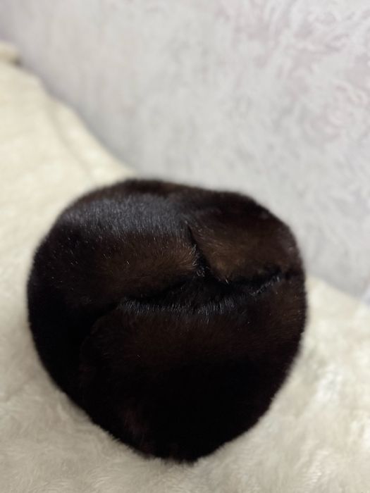 Продам норковую шапка