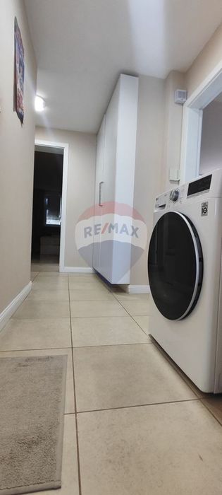 Продава се Тристаен апартамент в Варна, Левски - 100 кв.м за 2405 €/кв.м - Снимка #9