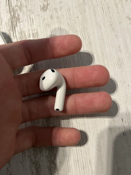 Оригинални Airpods 4