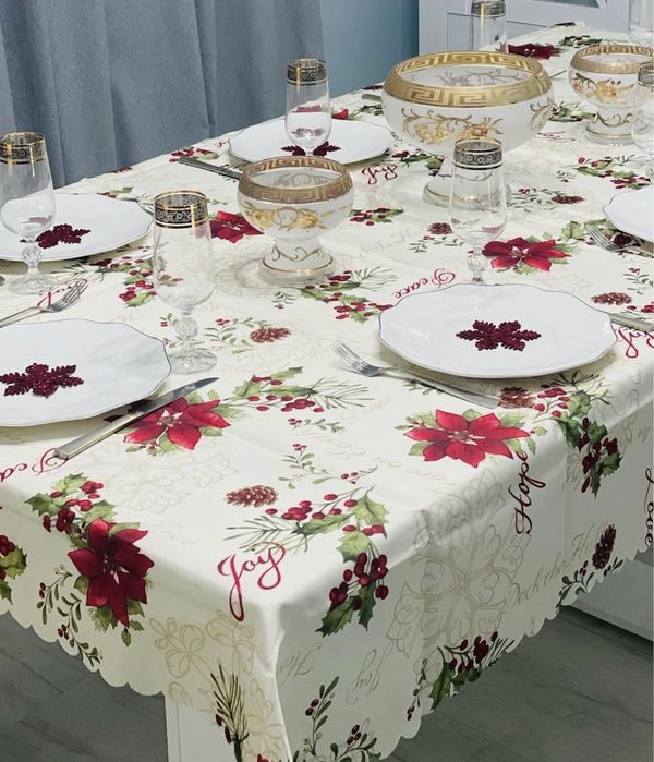 Новогодние скатерти