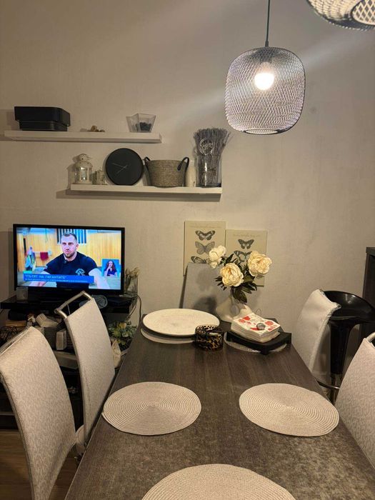 Тристаен апартамент в Дружба 1