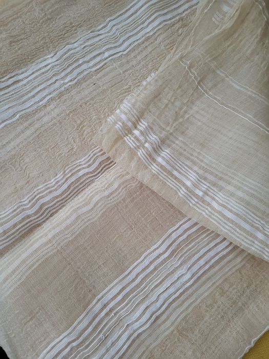 Pânzeturi vechi în stare foarte bună