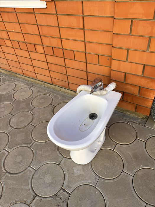 Продам биде