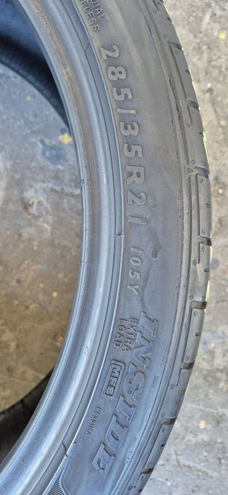 4 anvelope vara runflat Dunlop,fata 285/35/21,spate 325/30/21.Pretul este pe bucata.