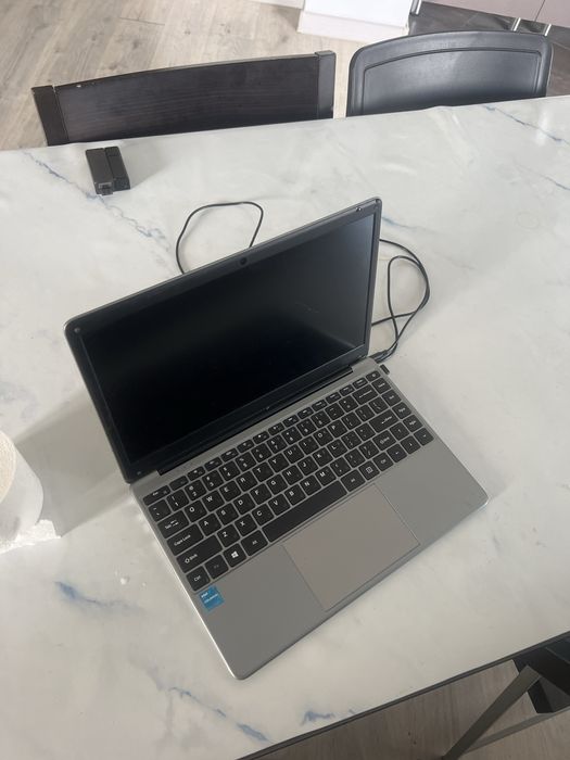 Ноутбук Acer E10 + мышь и зарядное устройство