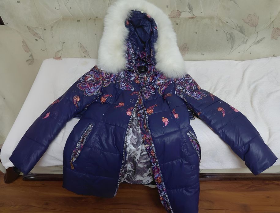 Женская куртка с узорами