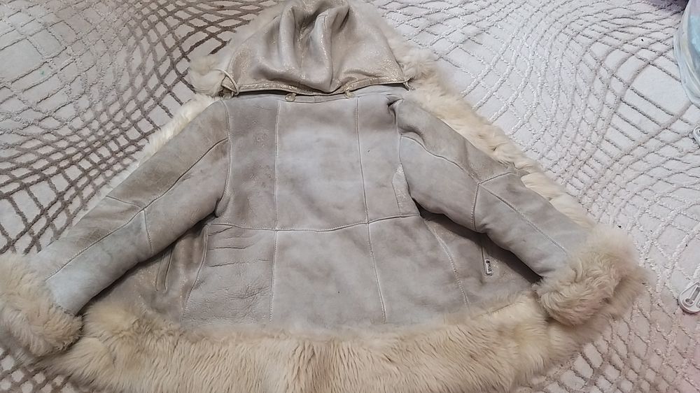 Дубленка на девочку 4_5 лет