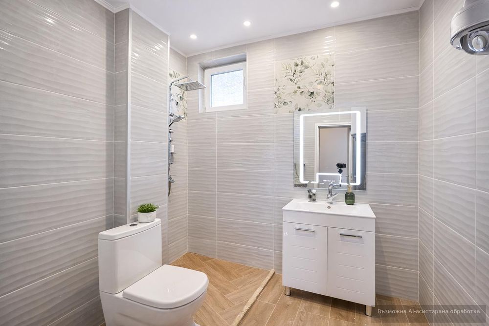 Тристаен апартамент под наем в Център