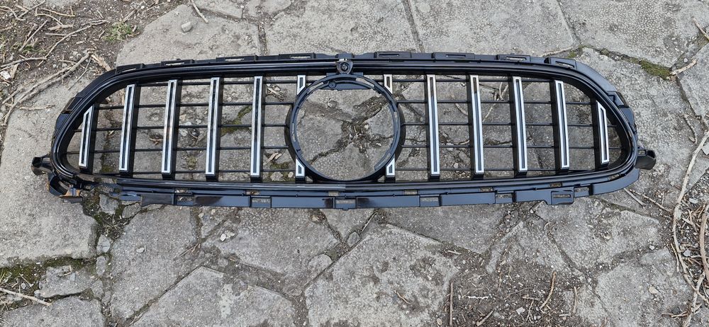 Решетказа Мерцедес w213 facelift