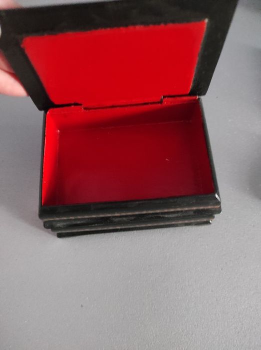 Шкатулка для бижутерии