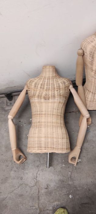 Vand doua manechine
