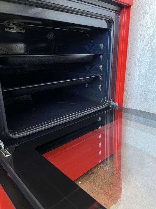 Газ плита ARTEL бу(красный)