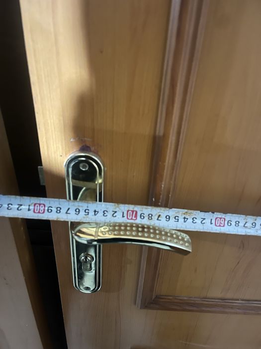 Продаю межкомнатные двери