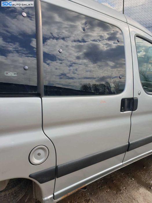 Bandou Ornament Plastic de pe Usa Portiera Laterala Culisanta Dreapta Citroen Berlingo 2002 - 2008