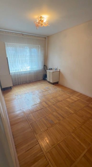 Квартира 3/2/4 Чорсу гулобод кирпич