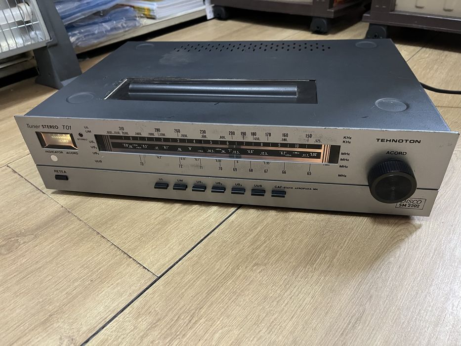 Tuner Stereo de colecție românesc Tehnoton anii ‘80