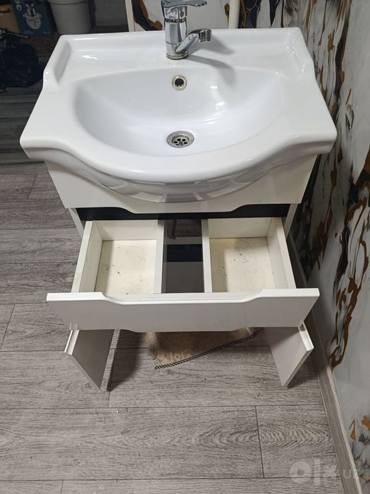 Раковина современного типа б/у