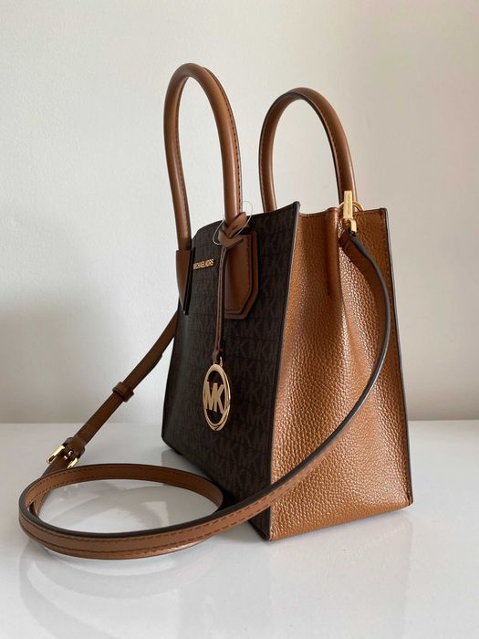 Оригинална Чанта MICHAEL KORS от кожа/брандирано платно с лого