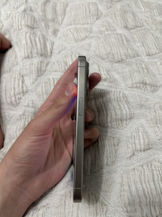 Продам айфон 15 про