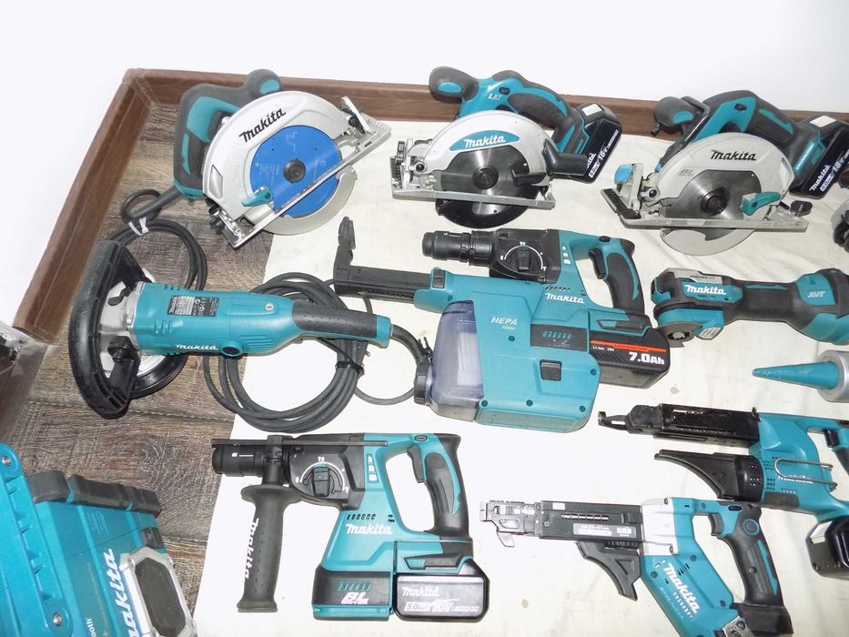 Scule Makita 18V  si  scule Makita 220V