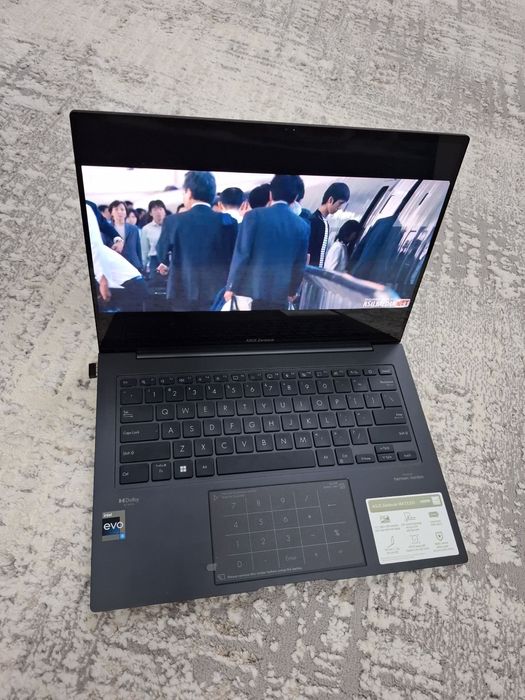 ASUS Zenbook 14x Oled