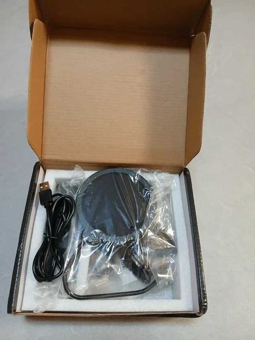 Microfon RGB Condensator pentru Podcast Studio