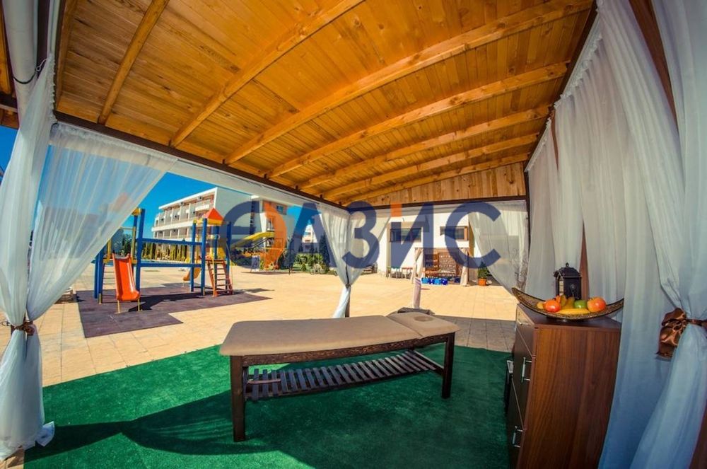 Продава се Двустаен апартамент в к.к. Слънчев бряг - 58 кв.м за 1182 €/кв.м - Снимка #12