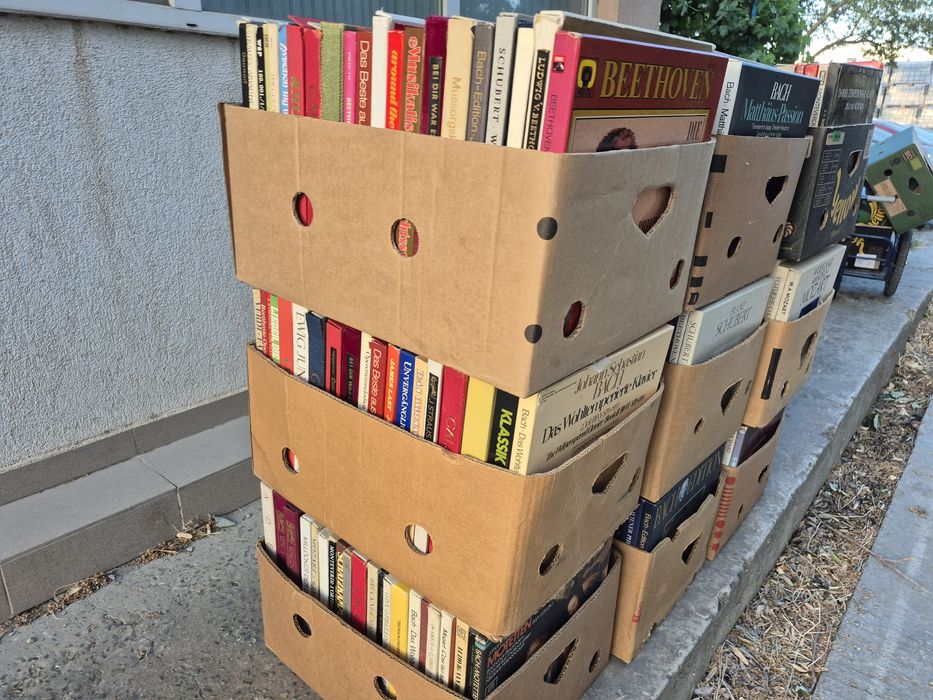 Vând Lot Discuri Vinil colectie 200 in stare buna cu muzica clasică