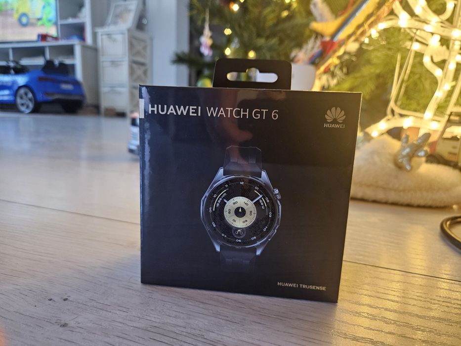 Vând smartwatch Huawei GT6