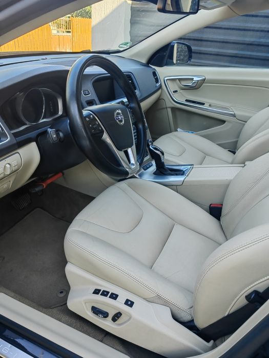 Vand auto personal nevoit sa trec la un 7locuri are si roti noi iarna