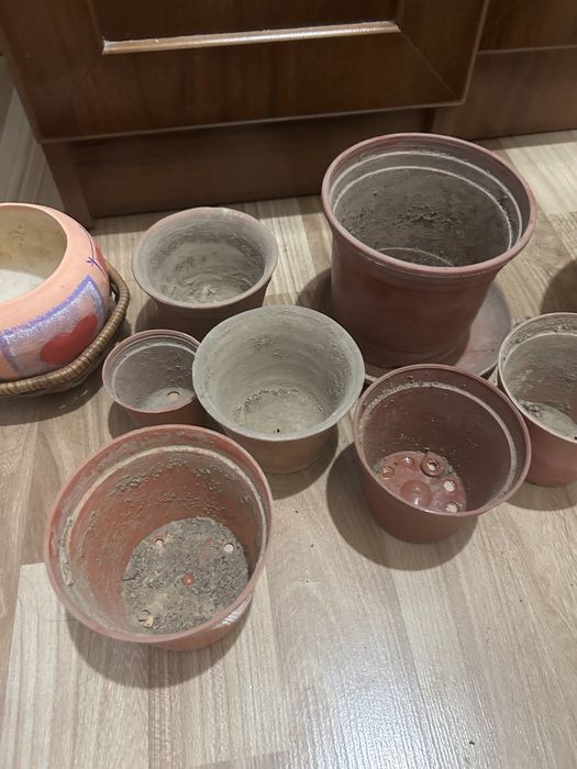 Глиняные горшки для цветов