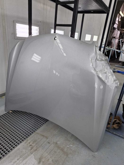 Capota - aripa dreapta - stema / sigla - Mercedes e-class w212 - 2012
