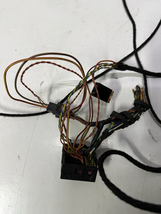 Modul bluetooth 1K8 051 730 B telefon maini libere VW Passat B7 Golf 6