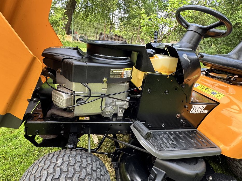 Tractorase Tractor Tractoras  Hidristatica de tuns iarba gazon