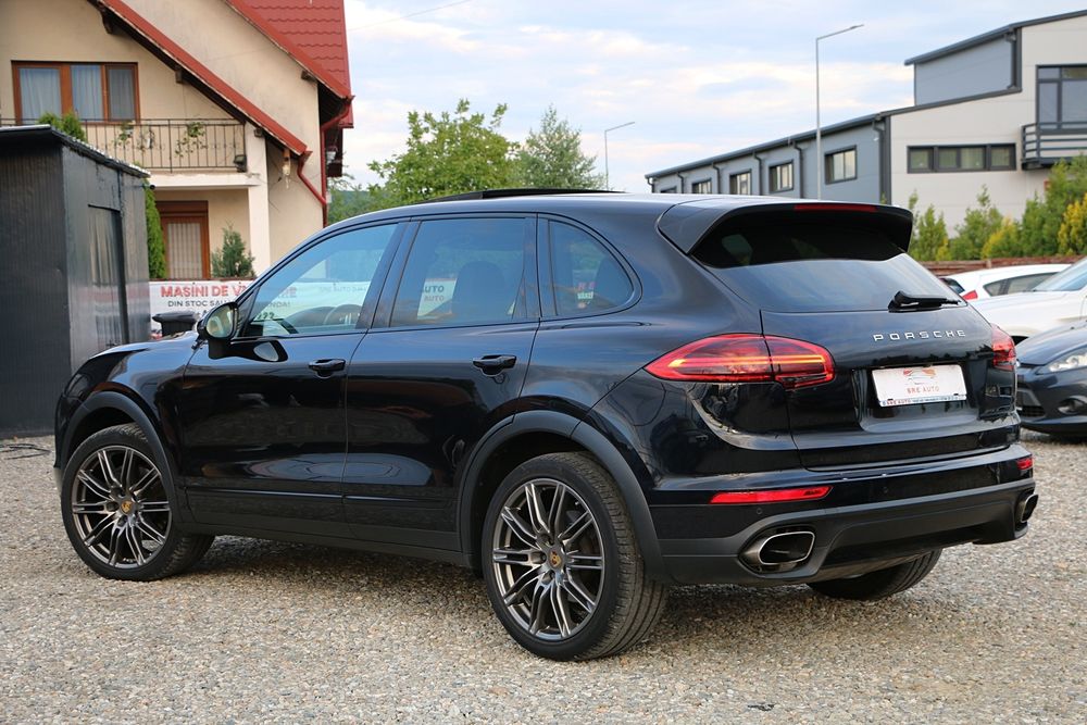 PORSCHE Cayenne 2015 — imagine 3
