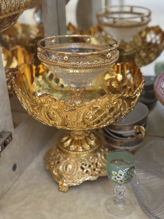 Мельхиор посуды сатылады