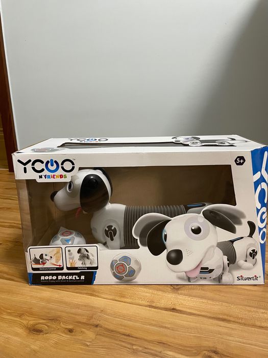 Робо куче Дакел Йоко
