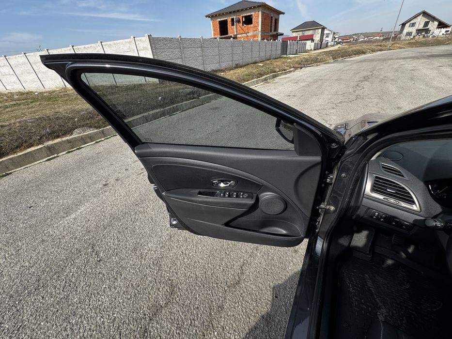 Renault Megan 3 1.5  DCI 110 cp .fabricatie 2013 ,Carte Service