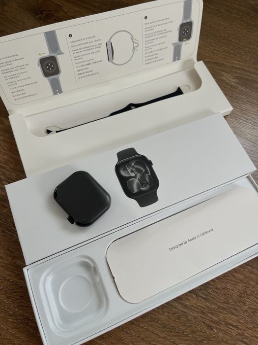 Apple watch S11.