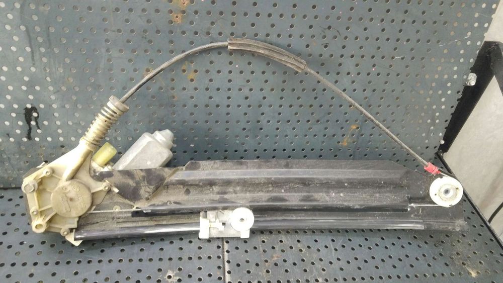 Macara cu motoras dreapta spate bmw seria 5 e39 break 9030144 67628360511