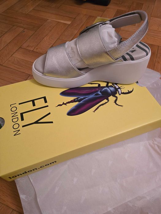 Сандали Fly London, естествена кожа