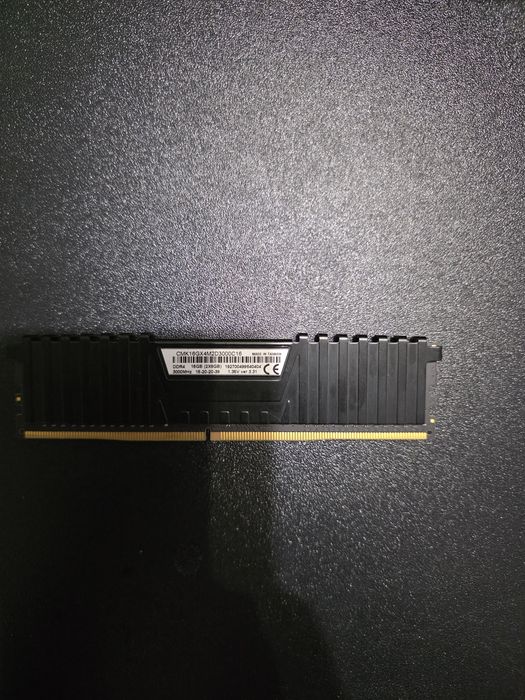 Ram Corsair 8gb ddr4 2666mhz desktop