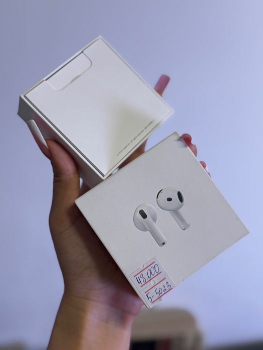 AirPods 4 с коробкой