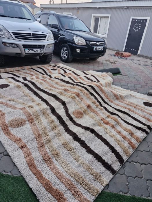 Продам ковры 3/4см новая