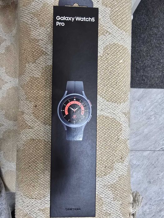Продаю смарт часы Samsung watch 5 pro