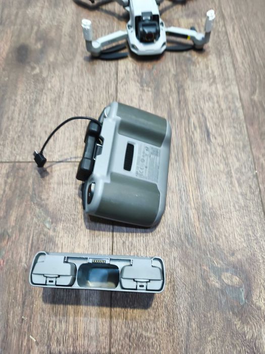 Продавам Дрон DJI Mini 2