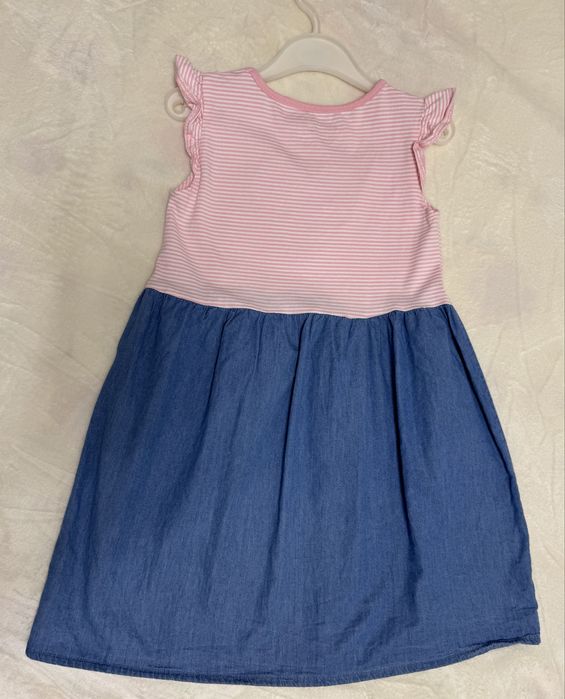 Продам платье для девочки 128