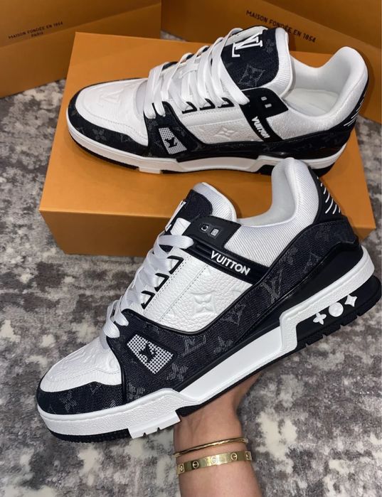 Sneakers New - Louis Vuitton Trainer Black&White